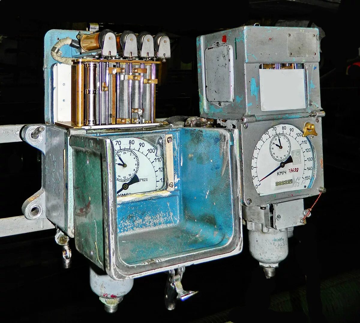 скоростемер 3сл2м. электромагниты 3сл2м. катушка на скоростемер 3сл2м. скоростемера 3сл-2м. локомотивный скоростемер 3сл-2м.