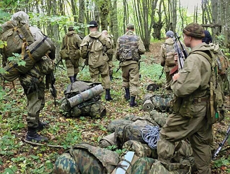 Дрг что это. Снаряжение СПН гру. Экипировка спецназа СПН гру. Экипировка разведчика спецназ гру. Снаряжение СПН ВДВ Чечня.