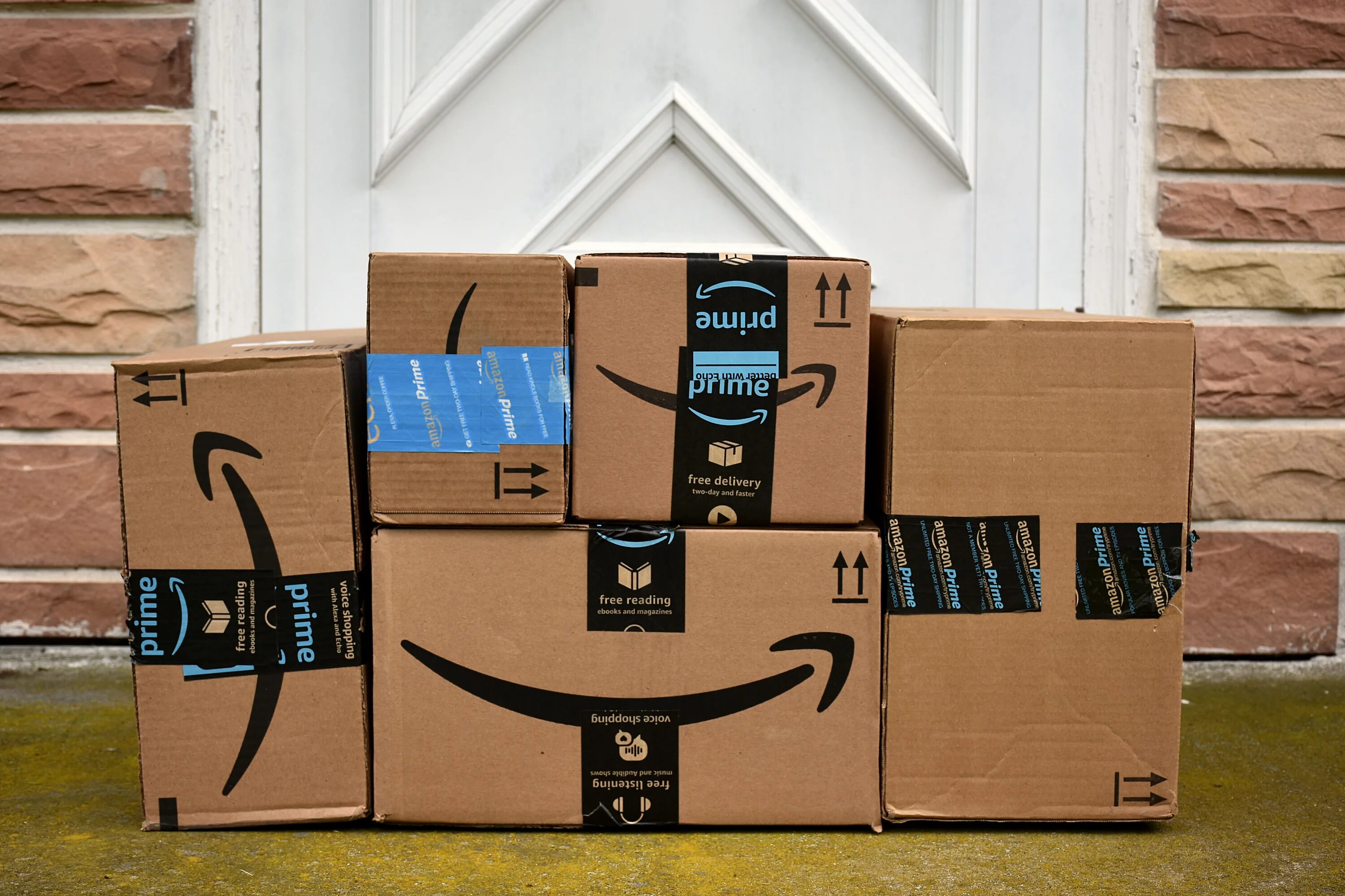 Amazon prime купить. Коробка Amazon. Amazon Box Prime. Упаковка Амазон. Коробка Prime.