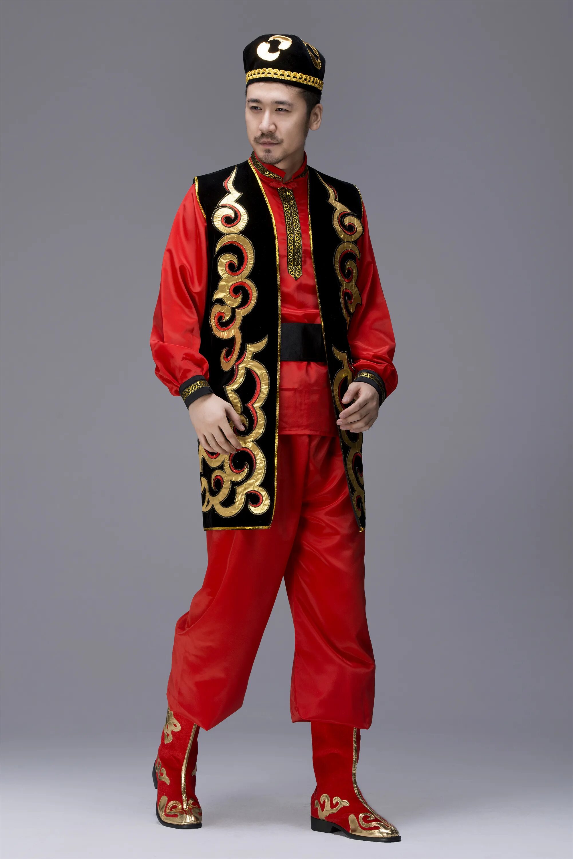 Таджикский национальный костюм Джома. Чапан Таджикистан. Национальная одежда Таджикистана чапан. Национальный чапан туркменов. Таджикский халат