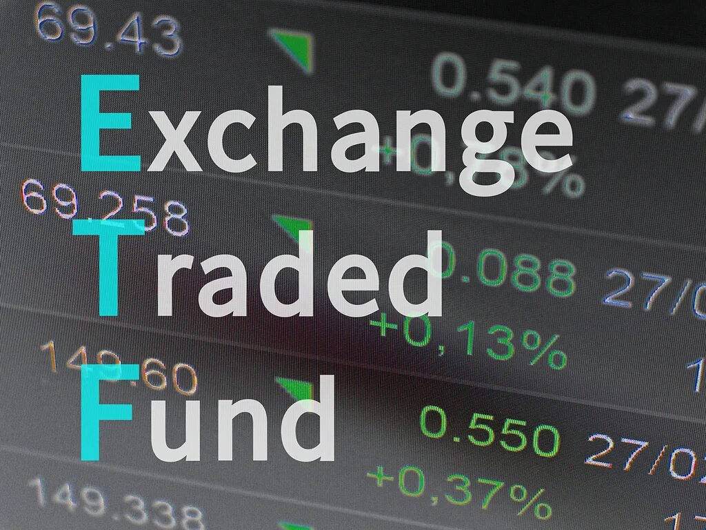Etf бумаги. Инвестиционные фонды ETF. Exchange traded Funds. ETF торговля. Акции биржевого фонда (ETF).