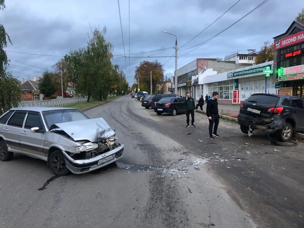 Брянск подслушано типичный новости брянска. ДТП Брянск 22 съезда КПСС.