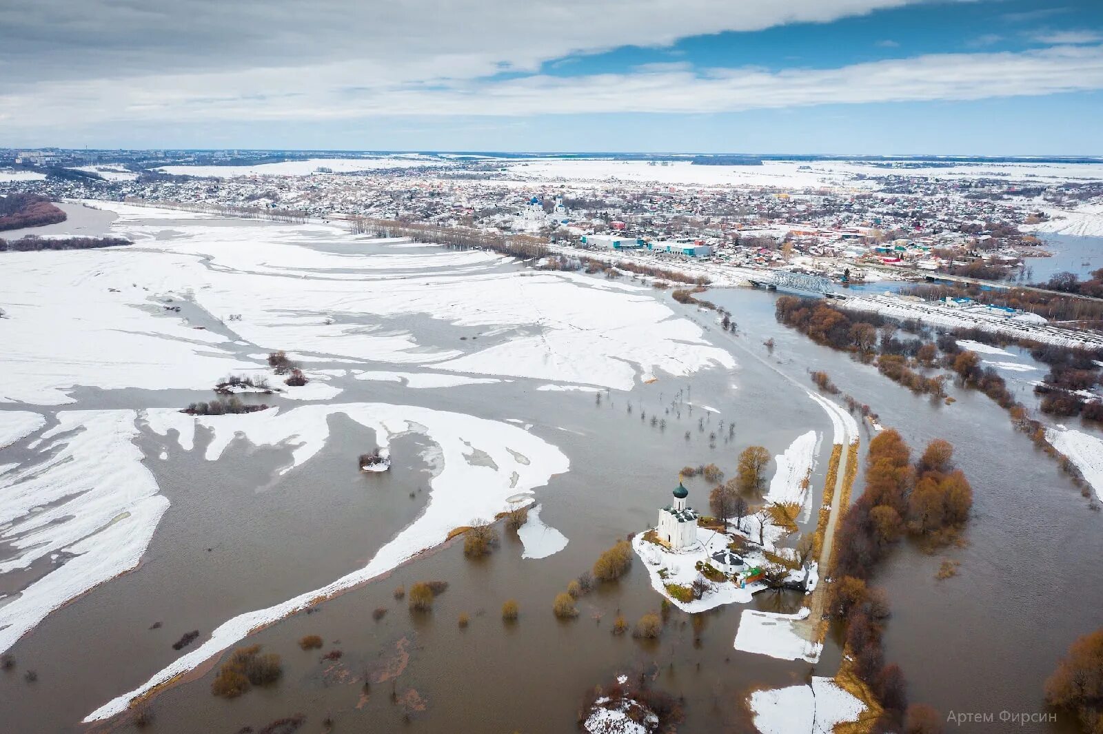 Уровень воды в клязьме во владимире. Разлив Клязьмы во Владимире 2022. Разлив Клязьмы Боголюбово. Разлив Клязьмы во Владимире. Разлив в Боголюбово 2023.