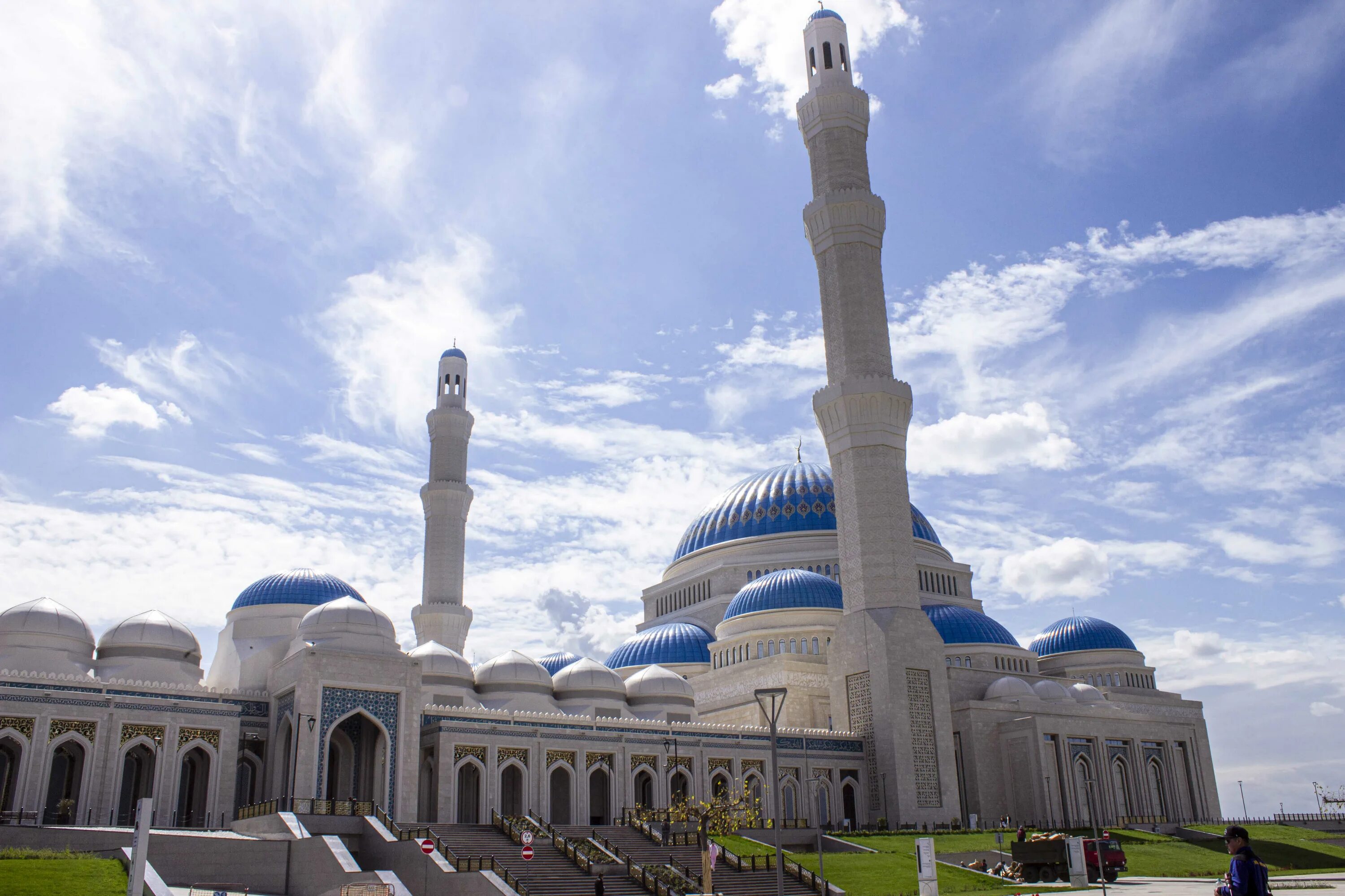 Астана самая большая мечеть. Астана мечеть. Центральная мечеть (Астана). Новая мечеть в Астане.