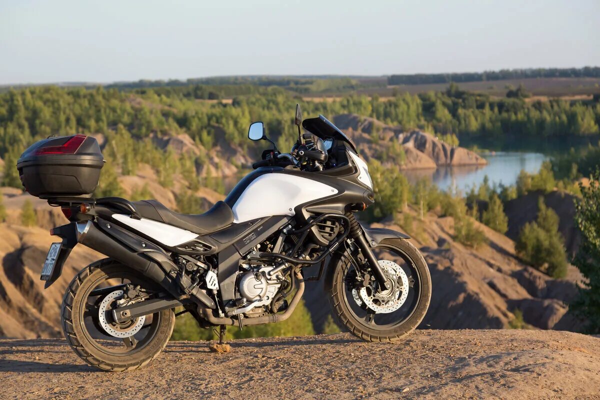 V strom купить. Suzuki dl650 v-Strom. Сузуки турэндуро 650. Suzuki v-Strom 650. DL 650 V.