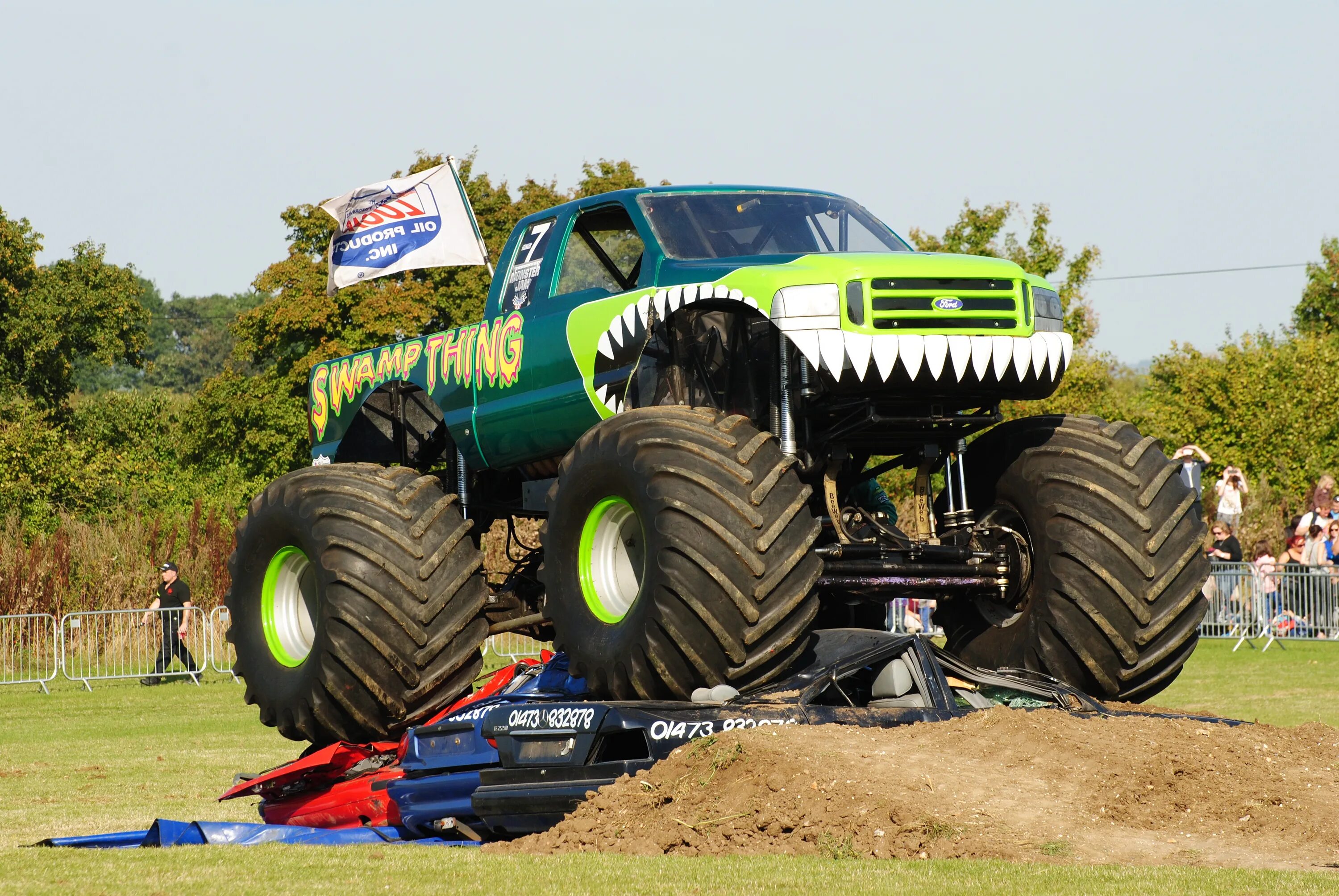 Монстр-трак. Страшные монстр траки. Популярные монстр траки. Monster Truck зверь. Монстр трак человек