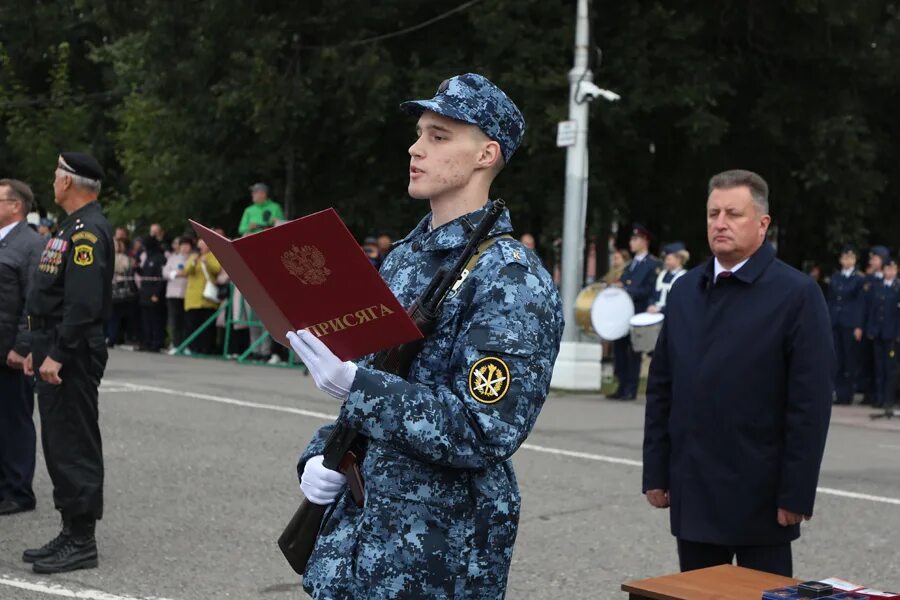 Сайт випэ вологда. ВИПЭ ФСИН России курсант. ВИПЭ ФСИН Вологда. Курсанты Вологда ВИПЭ ФСИН России 2003. ВИПЭ ФСИН присяга.