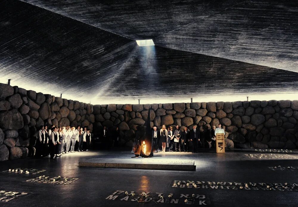 Музей яд ва-шем в иерусалиме. Мемориальный комплекс жертв холокоста яд ва-шем в израиле. Музей холокоста в иерусалиме дети. Музей яд ва-шем в иерусалиме. Яд вашем музей холокоста в израиле.