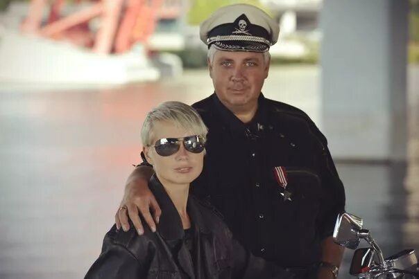 Алекс выходцев. Инга и алекс выходцев. алекс выходцев серебряный бор. алекс выходцев инга модель. алекс выходцев серебряный.