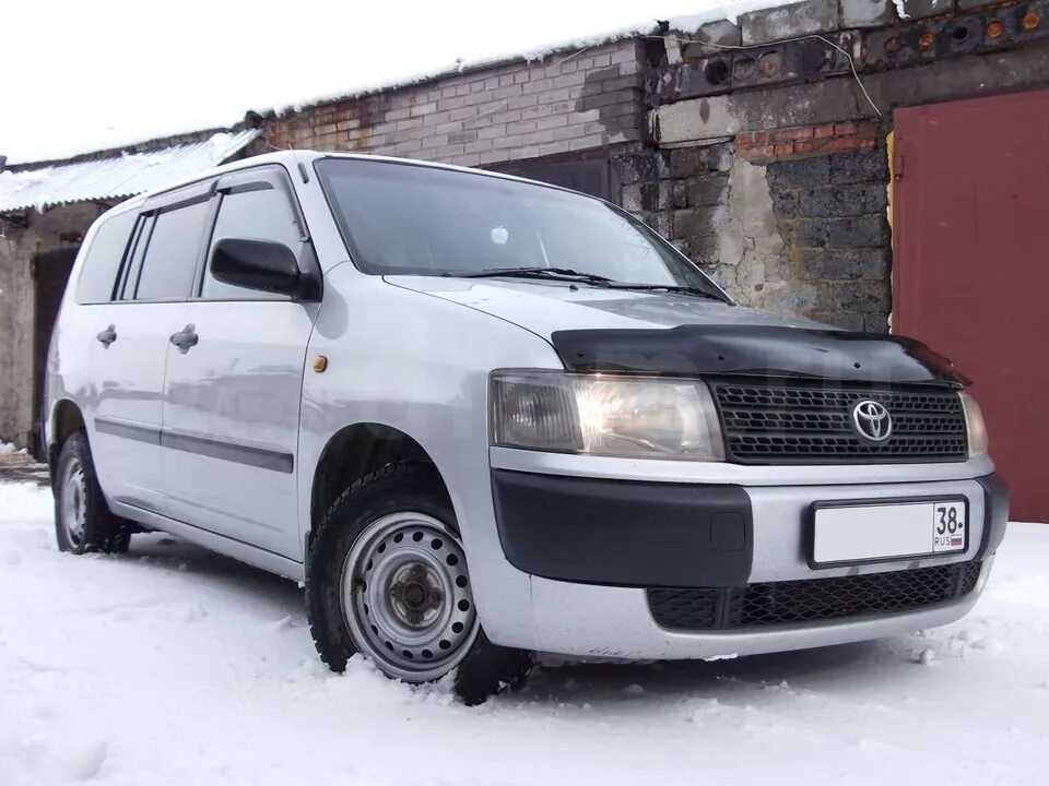 Пробокс купить иркутск. Toyota Probox 2004. Toyota succeed 2004. Тойота Пробокс 2004 год. Toyota Probox 1.