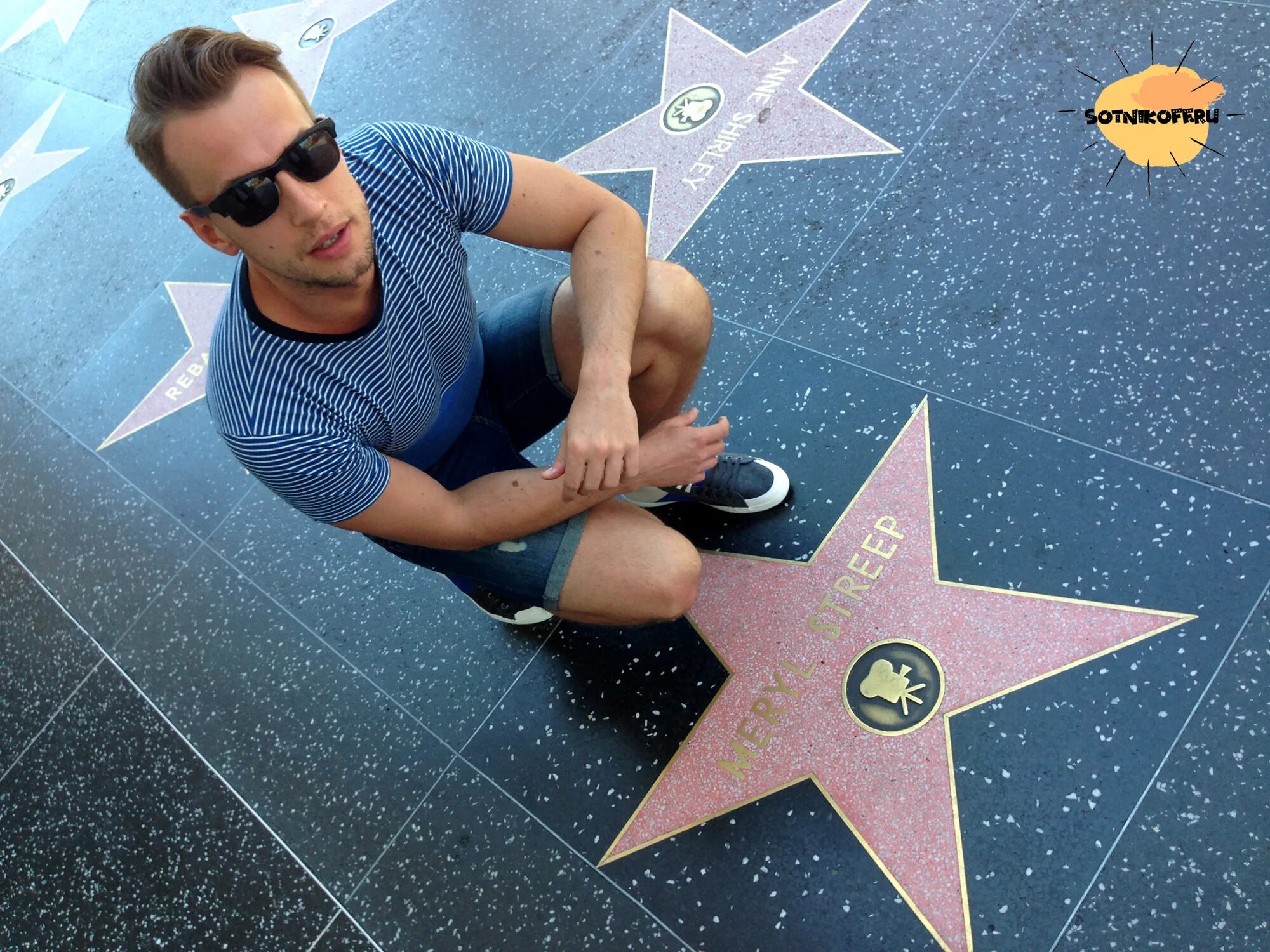Гоу звезды. Голливудская «аллея славы» Голливуд. Лос Анджелес аллея славы. Звезда на аллее славы в Голливуде. Звезды на аллее славы Лос-Анджелес.