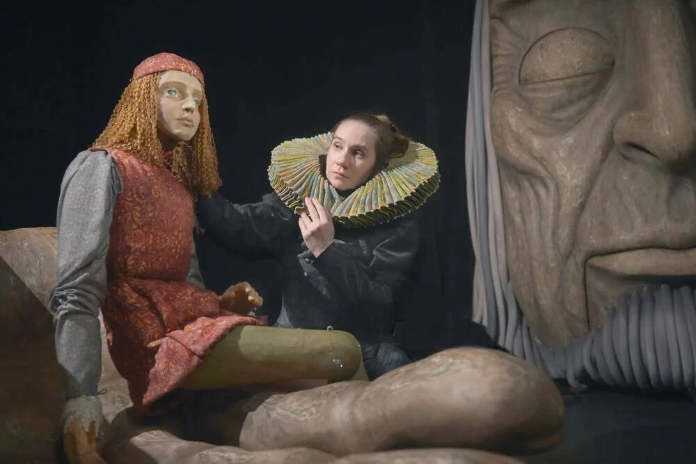 Спектакли по шекспиру. Владимир сергейчев театр кукол. Король лир спектакль воронеж. Женщины в спектаклях. Театр кукол образцова спектакли.