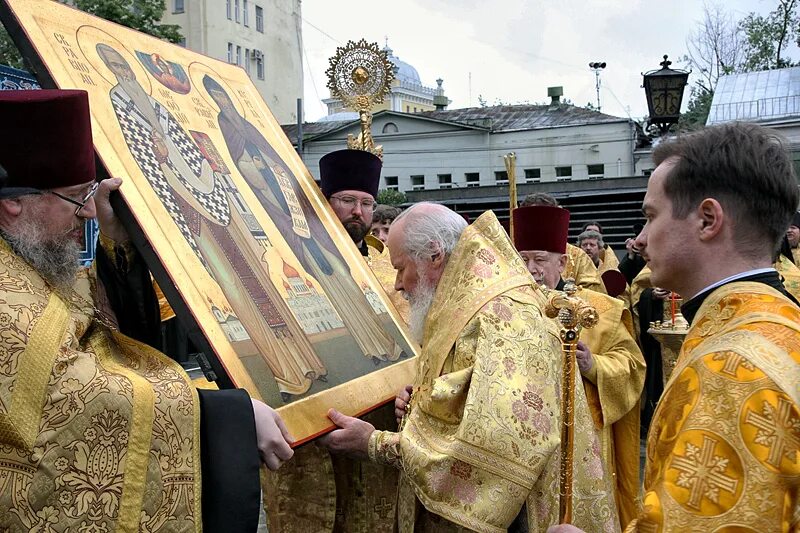 Византийская симфония властей. Никодим шматько зомбокоронобесие. Император палеолог мозаика в софии. Симфония церкви и государства на руси. Симфония властей.