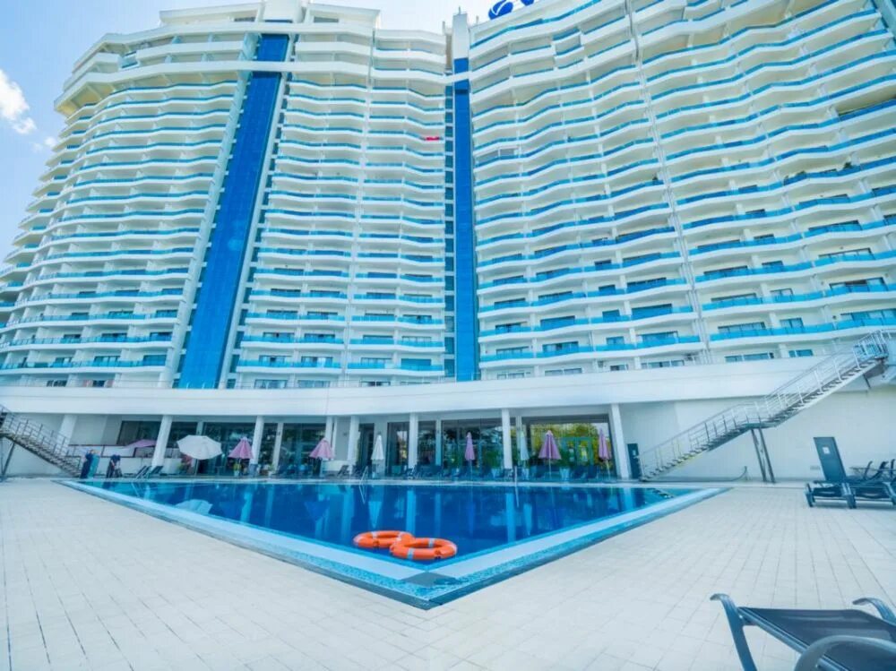 Идеал хаус курортный проспект. Апартаменты идеал хаус сочи. Идеал хаус бытха. Идеал хаус сочи. Ideal house бытха сочи.