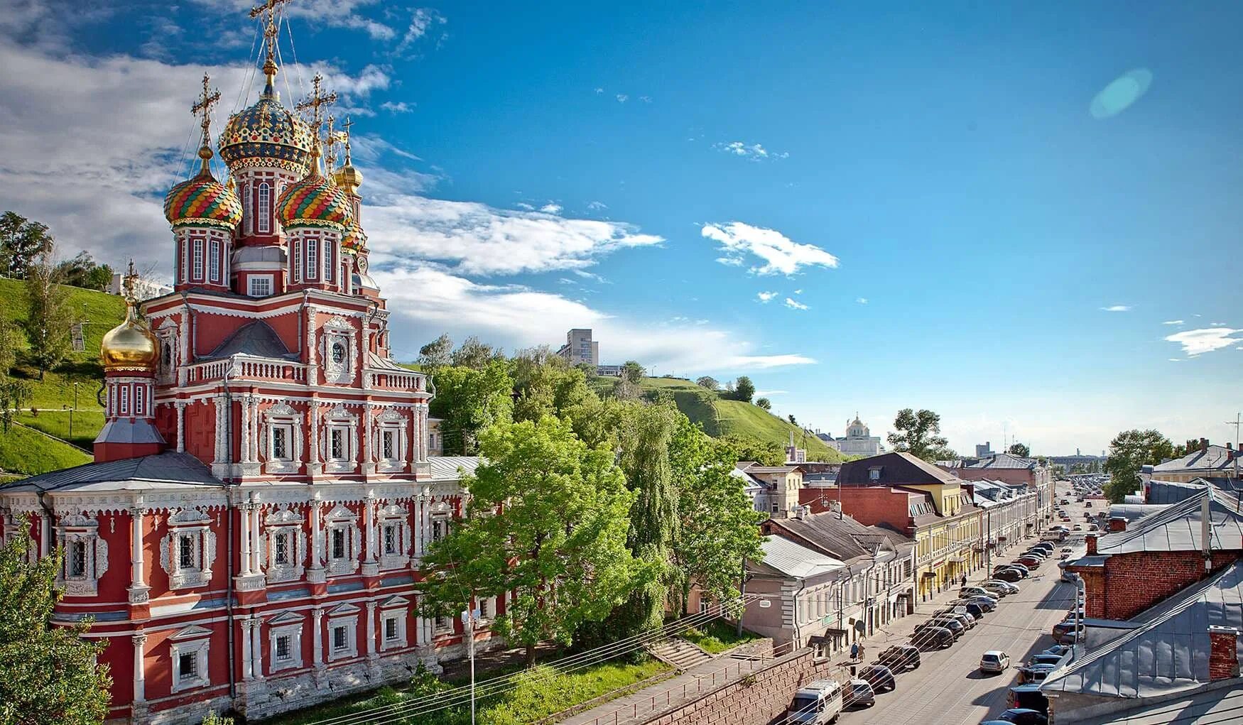 Купить путевку в нижегородскую область. Нижний Новгород. Город Нижний Новгород. Нижний Новгород обзорная экскурсия. Рождественская Церковь Нижний Новгород.