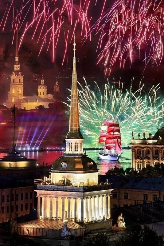 Д р санкт петербург. День рождения спб. С днем рождения петербург. Дворцовый мост и петропавловка. Юбилей петербурга.