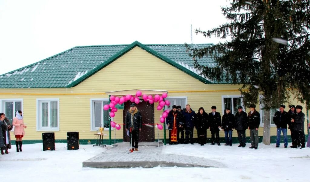 Прогноз погоды ровеньский район белгородской области. Ровеньки Белгородская область больница. Сайт Ровеньской ЦРБ Белгородской области. Посёлок Ровеньки Белгородская область. Белгородская область. Пос. Ровеньки госпиталь.