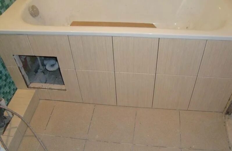 Короб для ванны из гипсокартона. Экран под ванну из плитки. Экран под ванну из гипсокартона. Как сделать короб под ванной. Каркас для экрана под ванну.