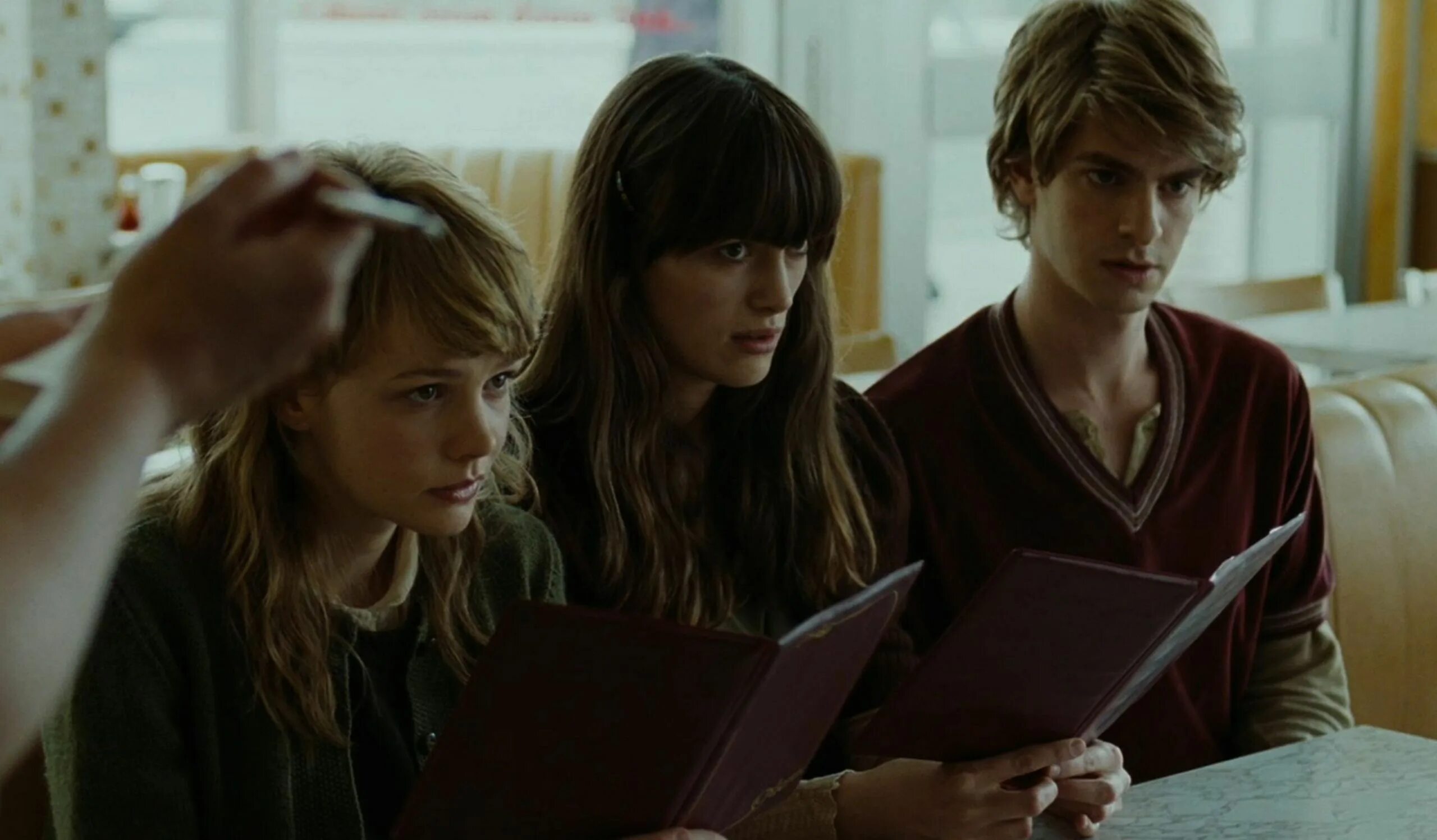 13 never. Не отпускай меня фильм 2010. never let me go 2010. не отпускай меня фильм 2010 трейлер. не отпускай меня фильм 2010 спойлер.