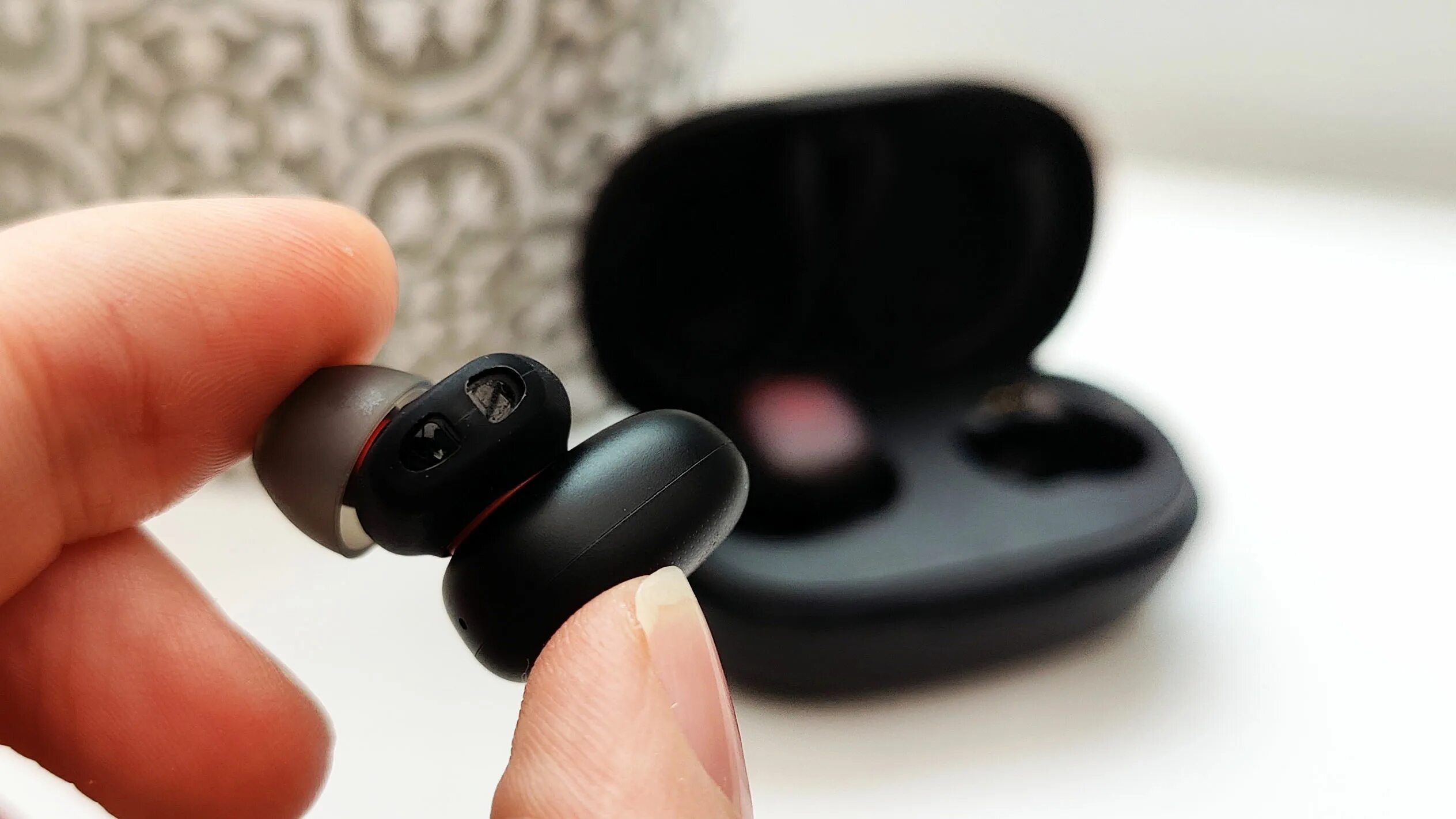 Беспроводные наушники схема устройства. Как сделать сопряжение беспроводных наушников. Схема сборки беспроводных наушников a4 pro. Как сделать сопряжение беспроводных наушников. Наушники mpow mbits s.