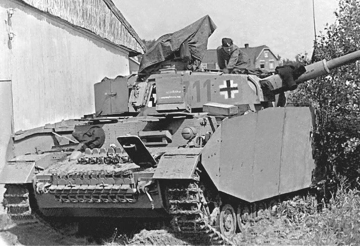 Немецкий танк времен второй мировой. Т4 танк экранированный. танк pz 4 h. pz4 ausf h2. pz 4h вермахт.