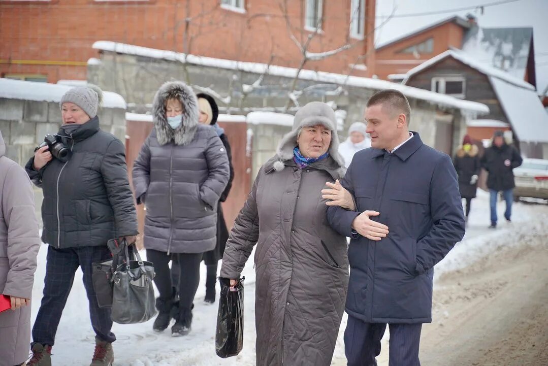 Дефиле в стиле триколор. Горки инфо новости. Горки инфо новости. Горки инфо новости. Горки инфо новости.