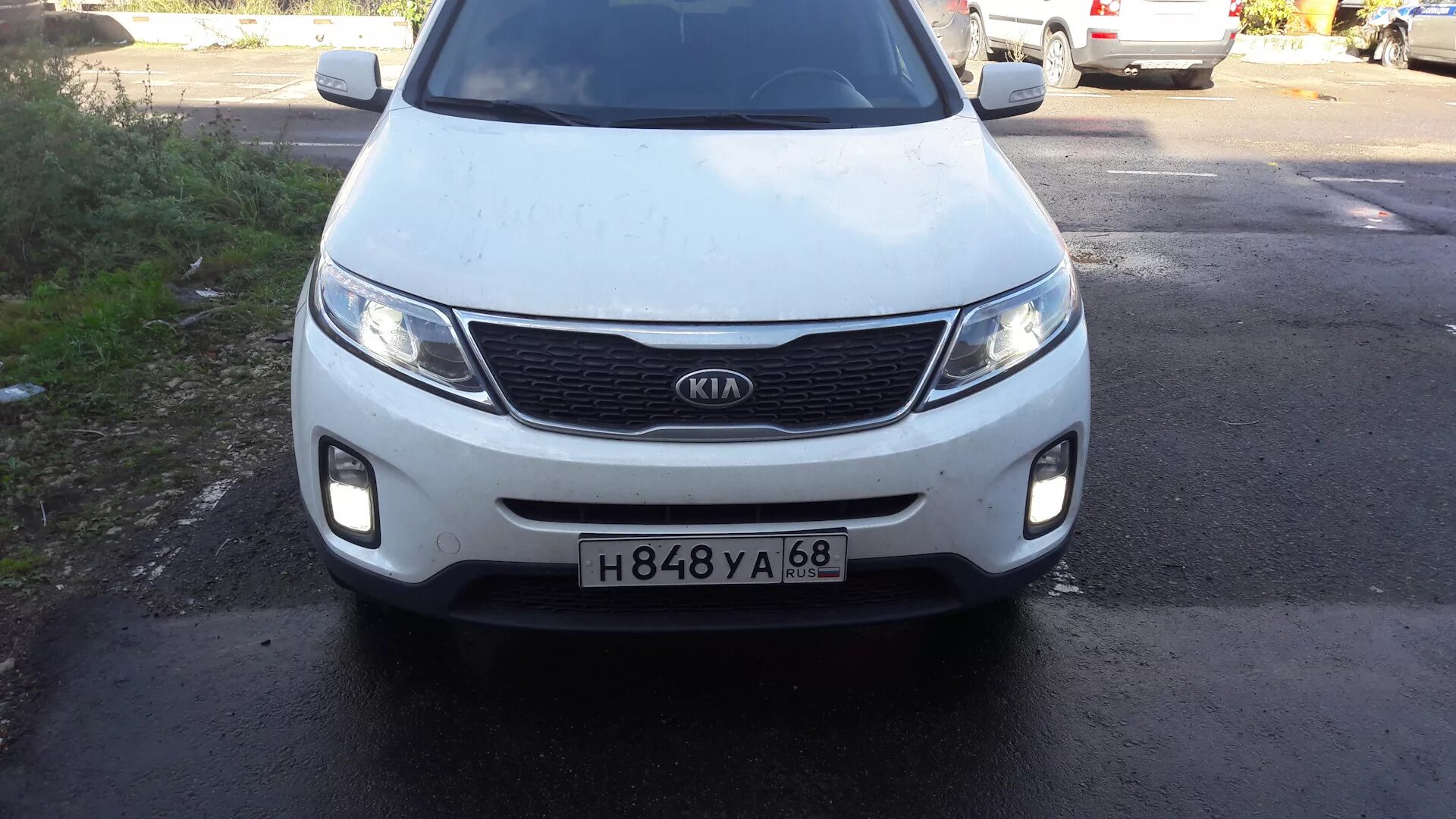 Ксенон соренто. Ксенон на Киа Соренто 2. Kia Sorento XM ксенон. Ксенон на Киа Соренто хм. Кия Соренто 2012 Ближний свет с туманками.