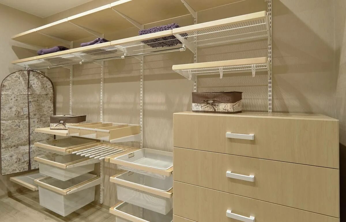 Pin on Casa nova - guarda roupa in 2025 Closet remodel, Closet renovation, Diy w