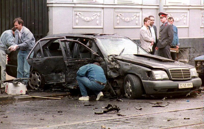 Ваучеры в 90 годы. 30 июня 1994. Приватизация в 90-е годы. 30 июня 1994. 30 июня 1994.