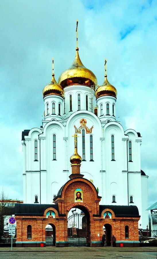 Церковь сыктывкар. Свято-стефановский кафедральный собор. стефановский храм в сыктывкаре. свято-стефанский кафедральный собор, сыктывкар. собор стефана пермского в сыктывкаре.