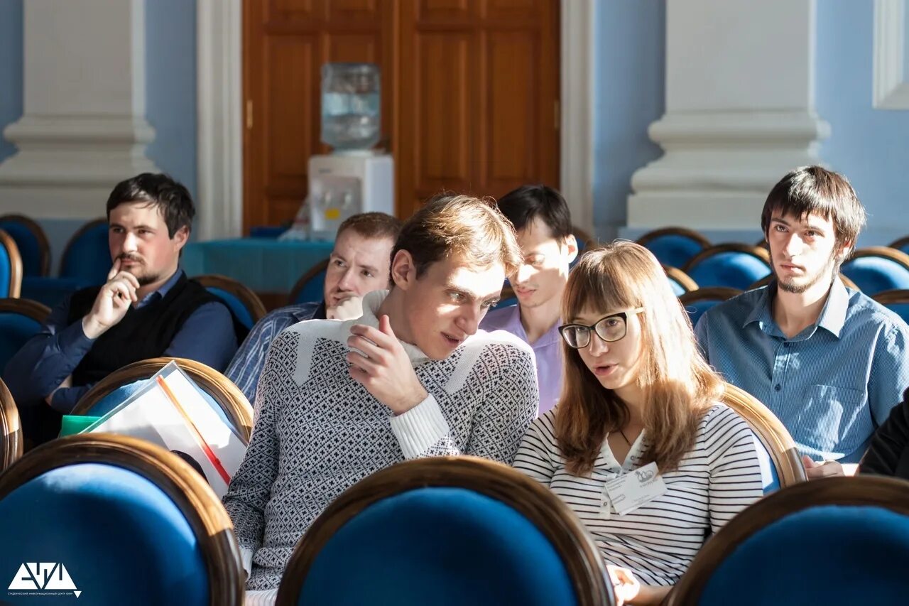 день студента университет. исторический факультет игу. исторический студенческий. тгу томск студенты. лекция в университете.