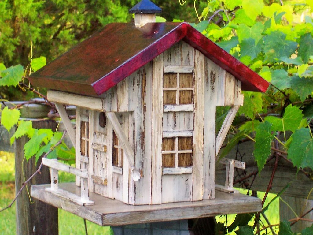 Необычные скворечники. Nest box. Домик для птиц из дерева. Необычные скворечники из дерева. Кормушка для птиц домик.