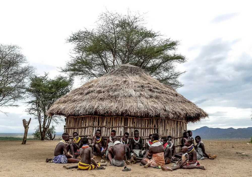 Деревня племени Каро в Эфиопии. Африканские племена. Племени масса
