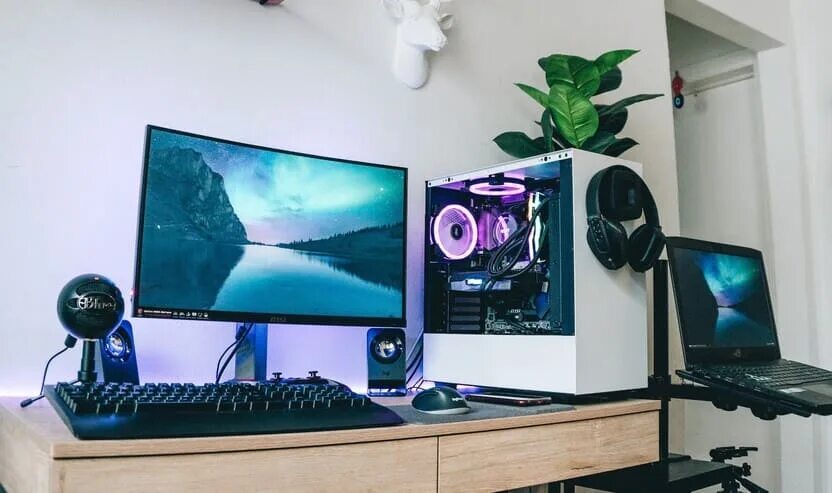 Как подобрать компьютер. Пк. обычный компьютер. gaming pc. дизайн стены напротив пк.