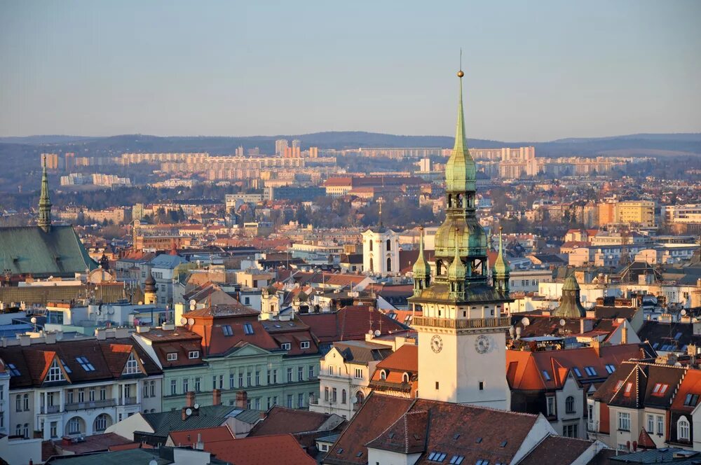 Город brno. Брно достопримечательности. Иванчице чехия. Чехословакия брно. Брно центр города.