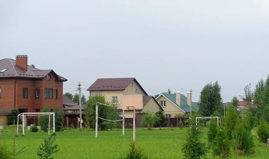 Поселок бережки. Деревня Бережки Подольск. Бережки (городской округ Подольск). Д Бережки Подольск. Деревня Бережки Подольский район коттеджный поселок.