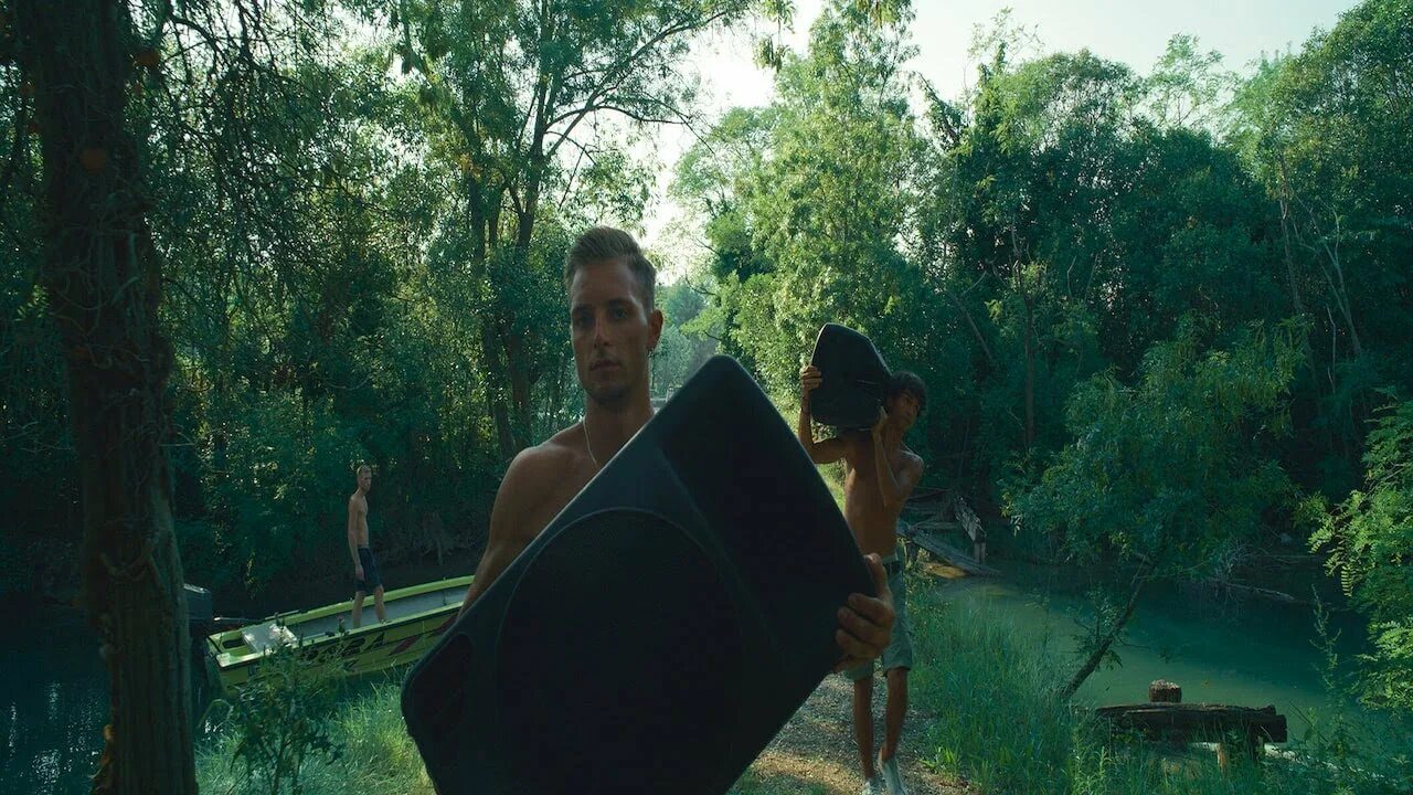 Фильм эскортници 2021 лордфильм. Bellica mors - gates of atlantis. Bellica. Аквамен король атлантиды. Фотографии атлантиды.