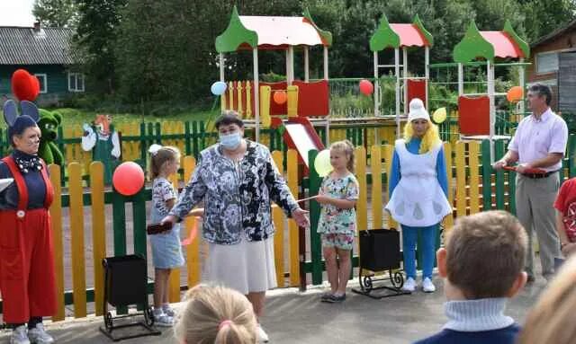 Барахолка уверские зори. Барахолка уверские зори. Газета уверские зори мошенское. Районной газеты "уверские зори". Газета уверские зори мошенское последний номер.