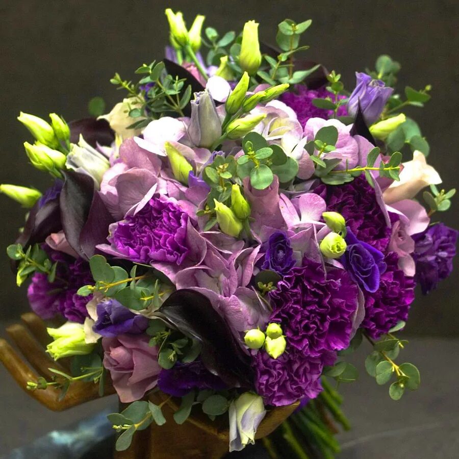 желто фиолетовый букет. желто сиреневый букет. букет в желто сиреневых тонах. желтофирлетовый букет. желтофирлетовый букет.