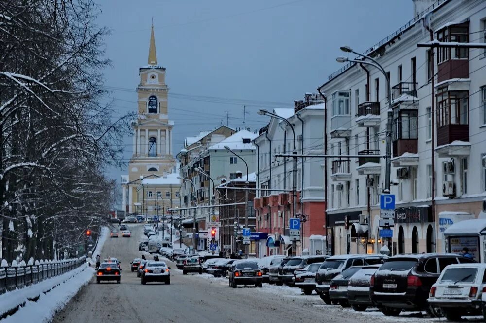 Пермь пр комсомольский. Комсомольский проспект Пермь. Улица Комсомольский проспект Пермь. Комсомольский проспект Пермь 300. Пермь Комсомольский проспект храм.