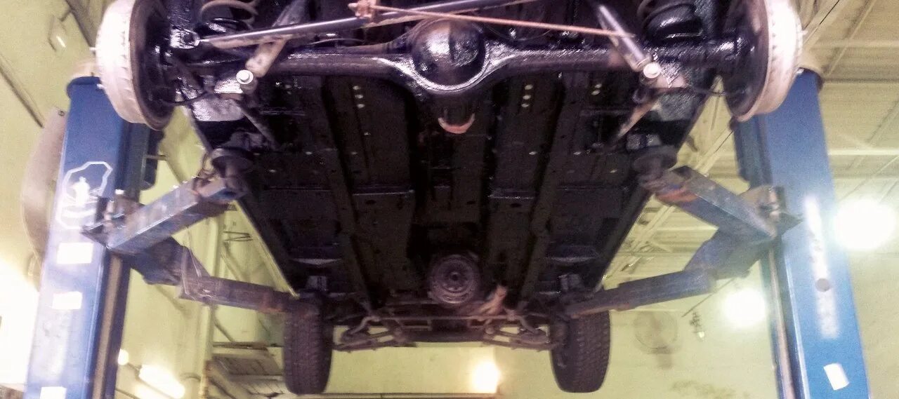 Грунт днища - Lada 2131, 1,7 л, 1997 года кузовной ремонт DRIVE2