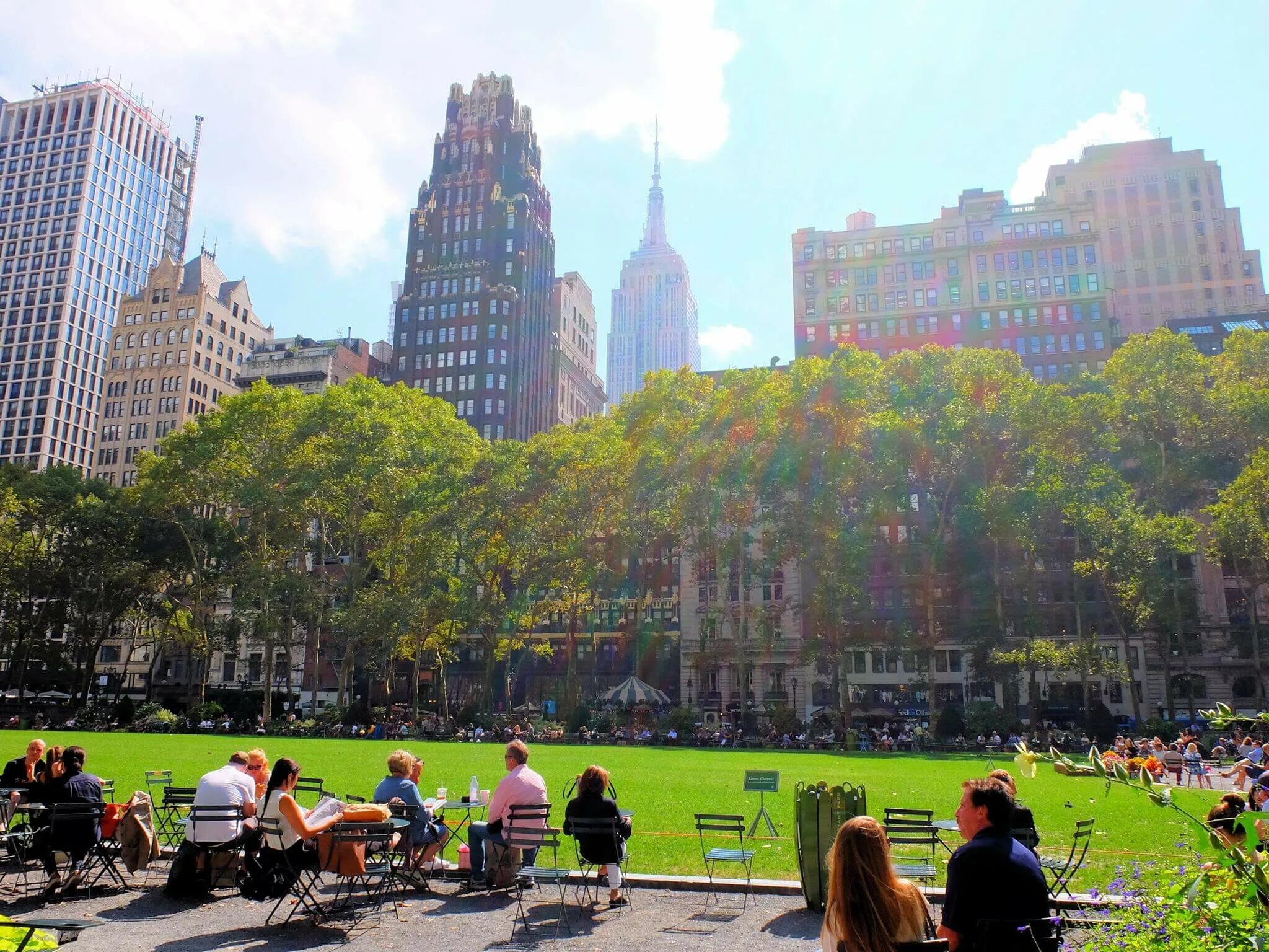 When go to new york. Брайант-парк. Bryant Park New York. Парк проспект Нью Йорк. Брайан парк Нью Йорк фото.
