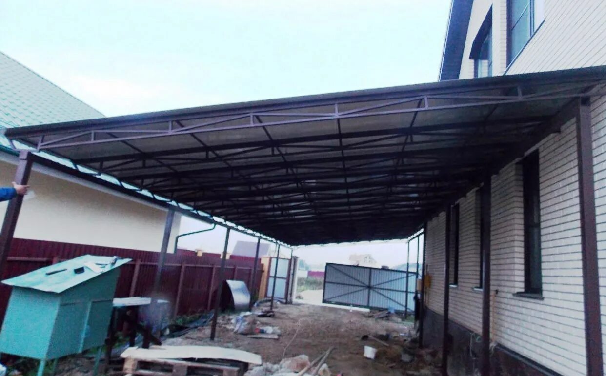 Навес односкатный 10x4. Односкатный навес 8500*6500. Навес односкатный 5x8. Односкатный навес 8500*6500. Навес металлопрофиль односкатный.