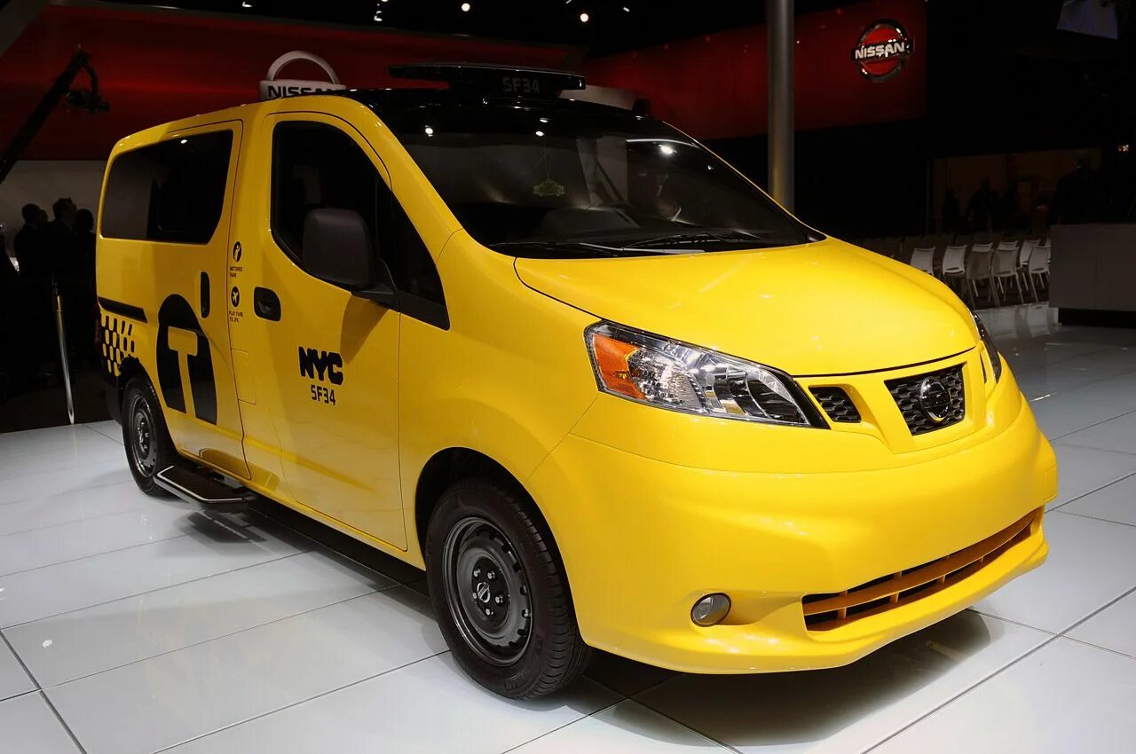 Такси селект. Nissan nv200 Taxi. Ниссан нв 200 такси. Nissan nv200 1 43. Машина "такси".