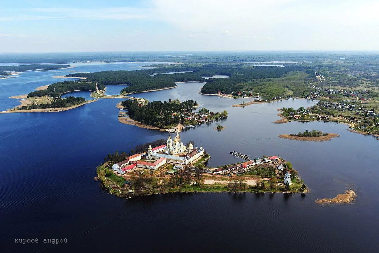 Тверь кремль фото. Селигер валдайская возвышенность. Вечерний новгородский кремль. Остров нилова пустынь селигер. Река молога пестово.