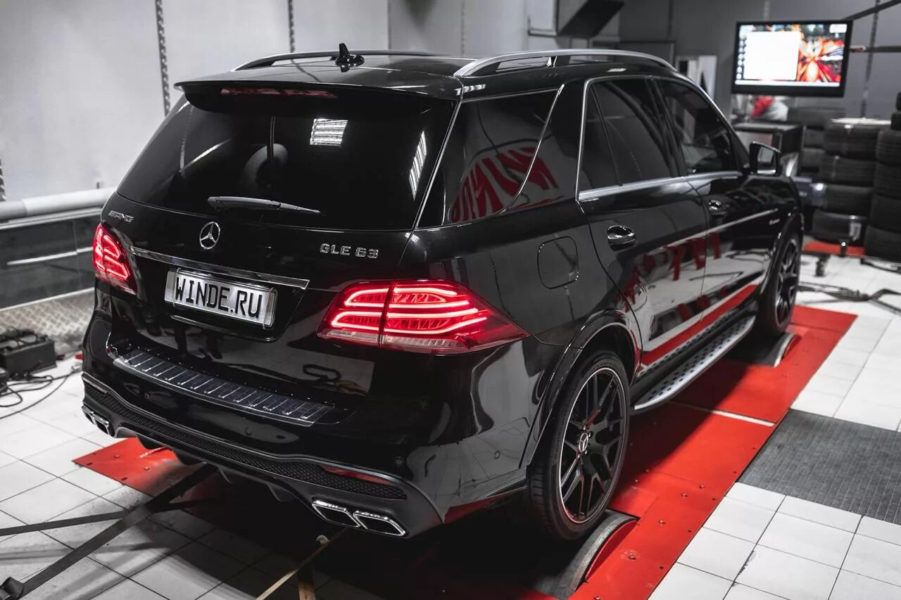 Чип тюнинг mercedes. Mercedes AMG GLE 63s Black. Мерседес ml AMG 6.3 2020. Mercedes-Benz ml 63 AMG 2020. Mercedes Benz GLE 2016 Tuning.