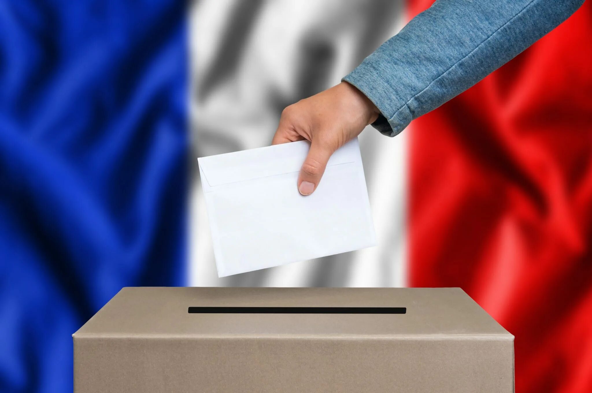 In france they hold elections. Выборы во Франции. Парламентские выборы во Франции. Выборы в национальное собрание Франции. Выборы в Италии.