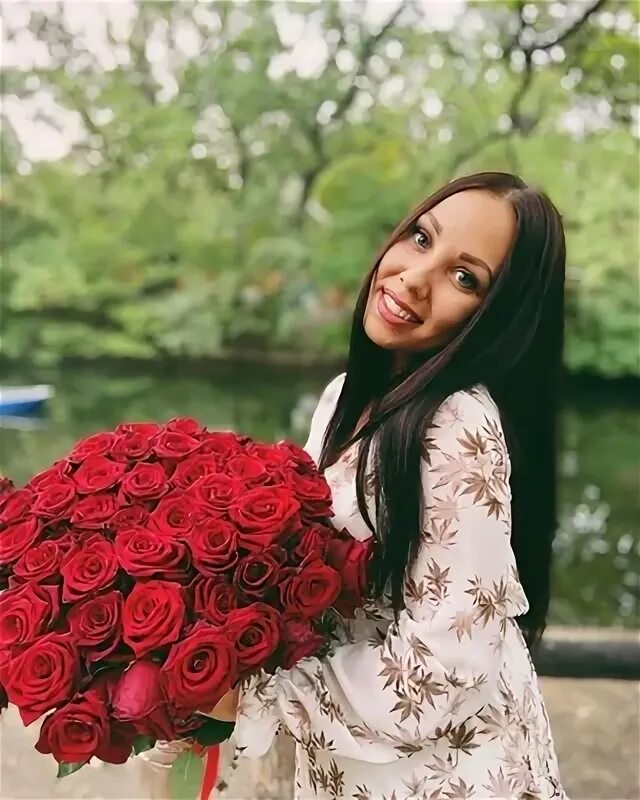 Блоггер малинка. Алинка малинка кубинка. алинка сульдина.