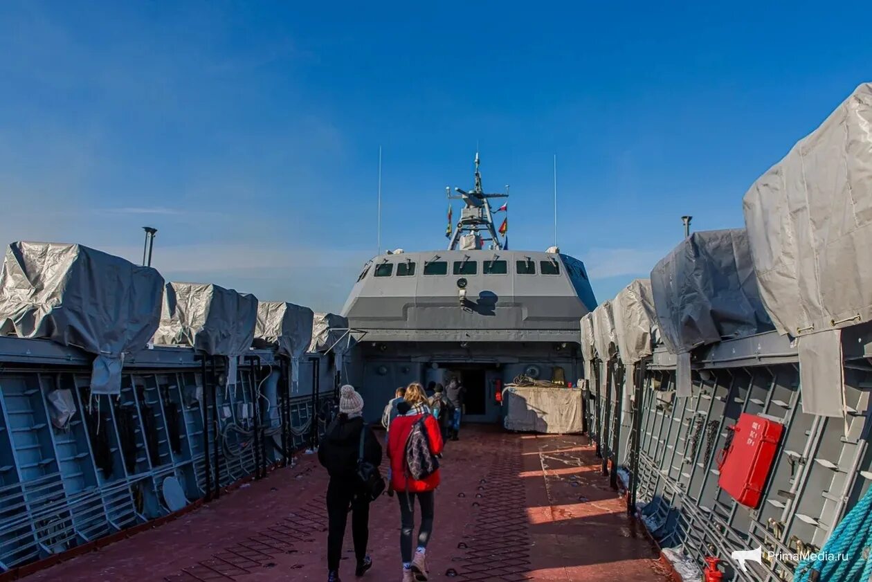 Причал 30. Морской причал во владивостоке. Яхта охта санкт-петербург. Причал 30 владивосток. 36 причал владивосток.