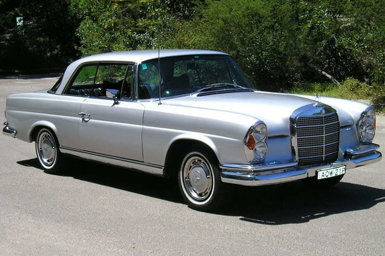 Benz 280. Мерседес бенц 280. mercedes benz 1968. мерседес бенц 280 se купе. мерседес 1968 г купе.